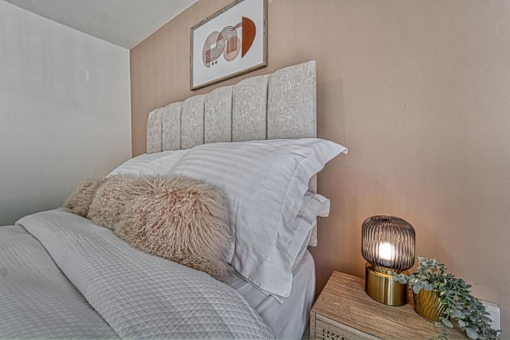 Guest Homes - Watledge House Apartment Tewkesbury Esterno foto