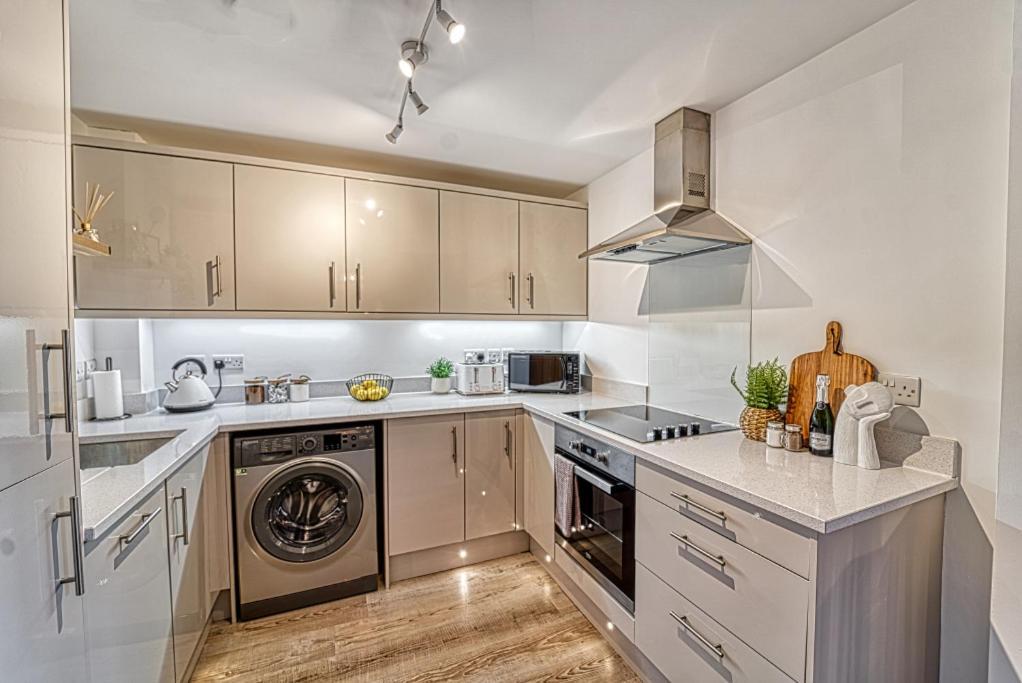 Guest Homes - Watledge House Apartment Tewkesbury Esterno foto