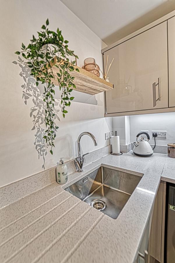 Guest Homes - Watledge House Apartment Tewkesbury Esterno foto